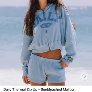Daily drills thermal zip up size M/L NWOT sun bleached Malibu